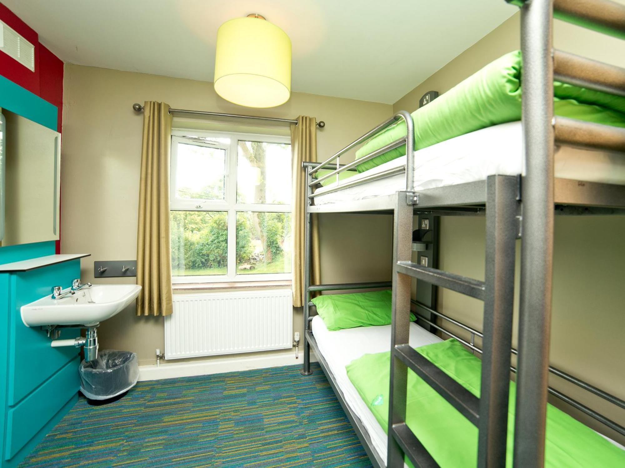 Yha Malham Hostel Екстериор снимка